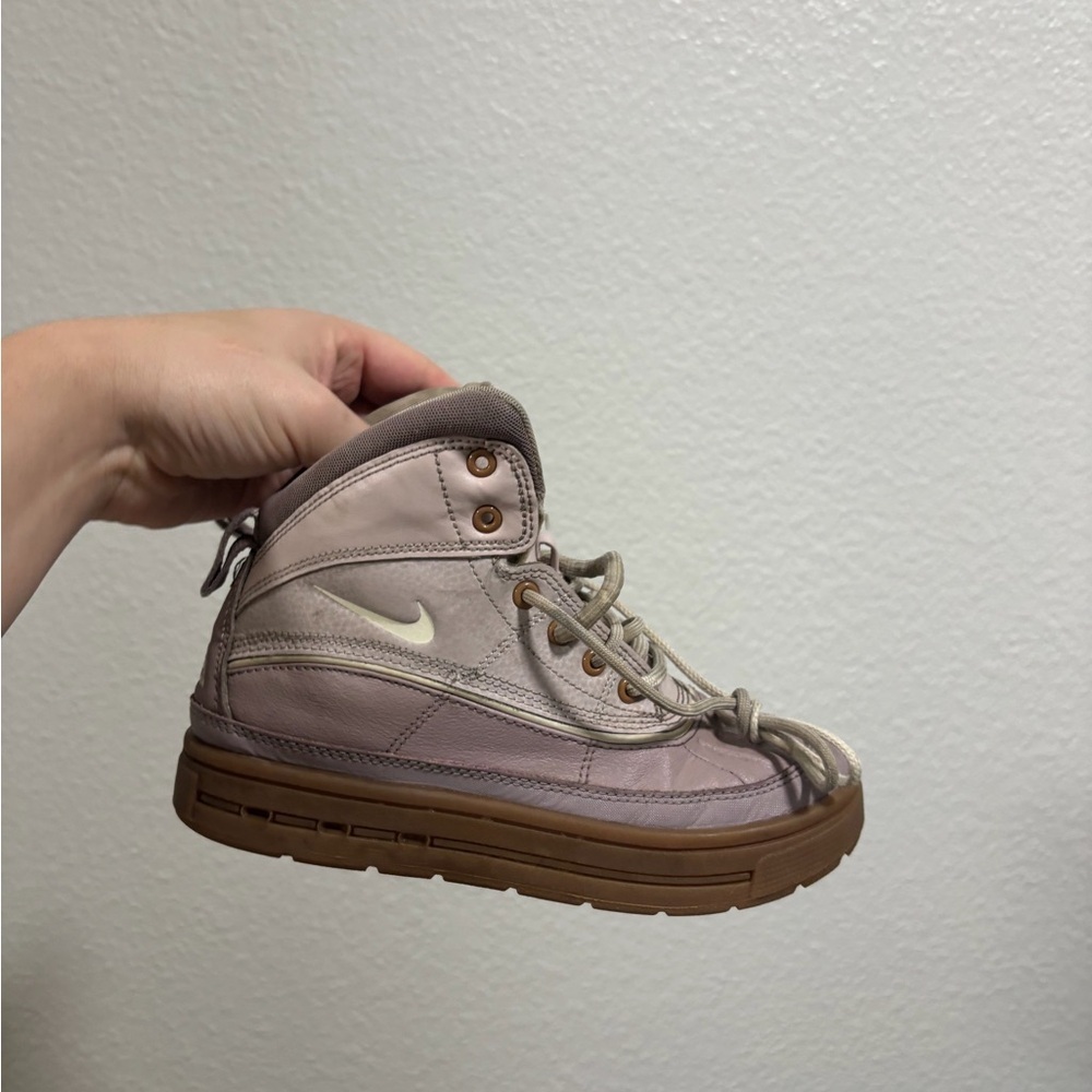 Nike Mauve/Pink High-Top Sneaker with Gum Sole - Picture 6 of 9